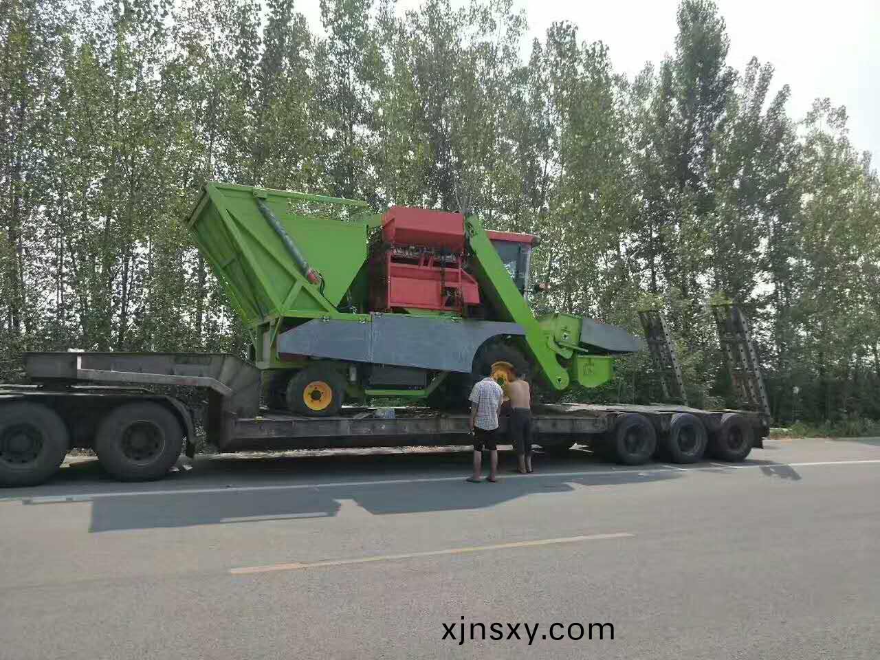 穗莖兼收玉米收穫機