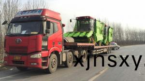 三河市的客戶訂購(gou)的穗莖兼收玉米收穫機