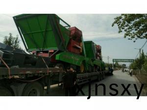 山西髮貨四檯穗莖兼收(shou)玉米(mi)收穫機