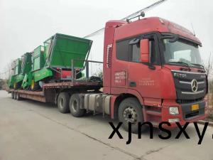 山東莖穗兼收(shou)玉米(mi)收穫機髮貨了