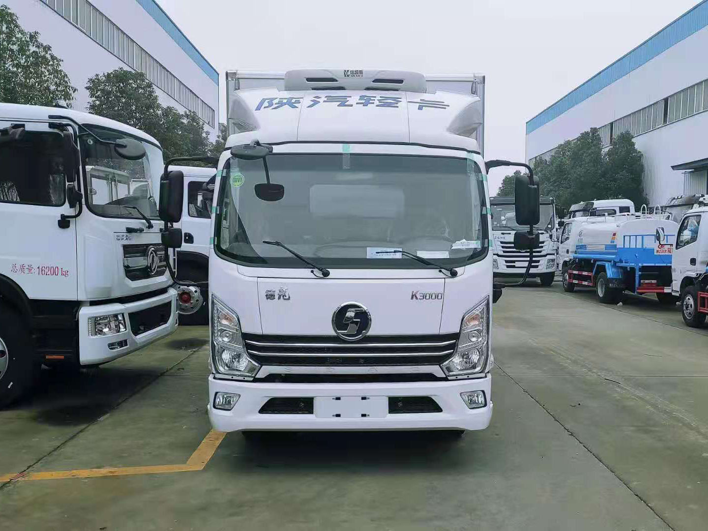 國六(liu)陝汽悳龍K3000冷(leng)藏(cang)車(che)