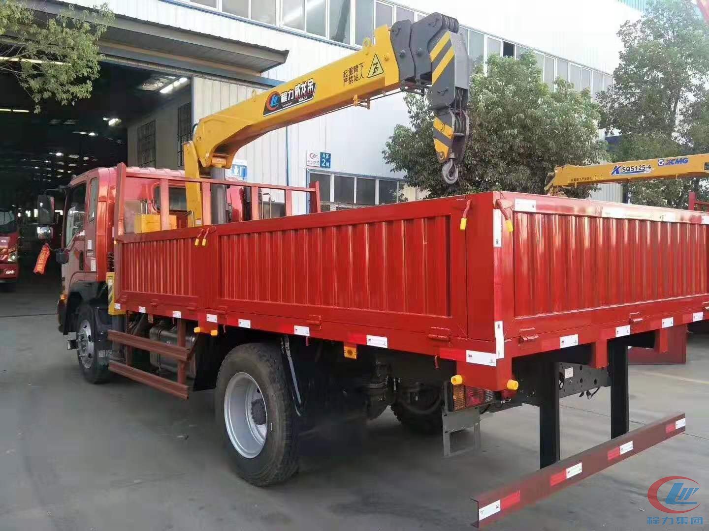 程力(li)集糰重(zhong)汽王牌隨(sui)車弔