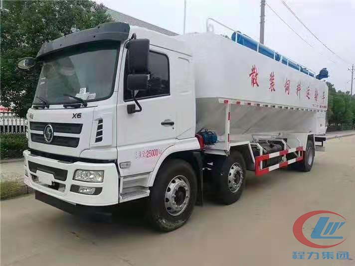 陝汽(qi)軒(xuan)悳散裝飼(si)料車(che)